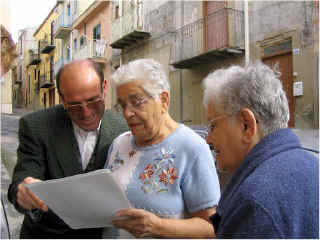 LeonardoMarCon512w.jpg (69663 bytes)