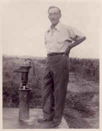 PaPumpSmall.jpg (67764 bytes)
